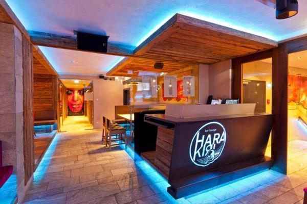 Partyhouse Harakiri Stay Different 60 Seconds To Mountains! Free Parking! Self Check-In Mayrhofen Exterior foto